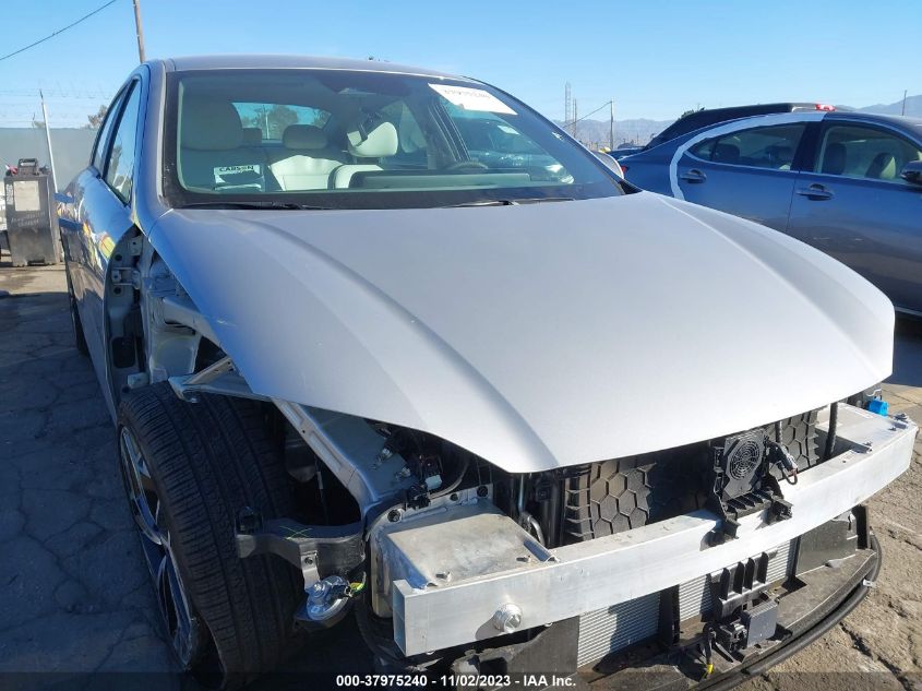 2023 HYUNDAI IONIQ 6 SEL KMHM34AA5PA033518