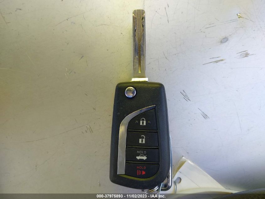 2021 TOYOTA COROLLA LE - JTDEPMAE0MJ146143