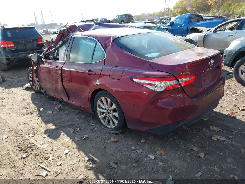2018 TOYOTA CAMRY LE - 4T1B11HK5JU513638