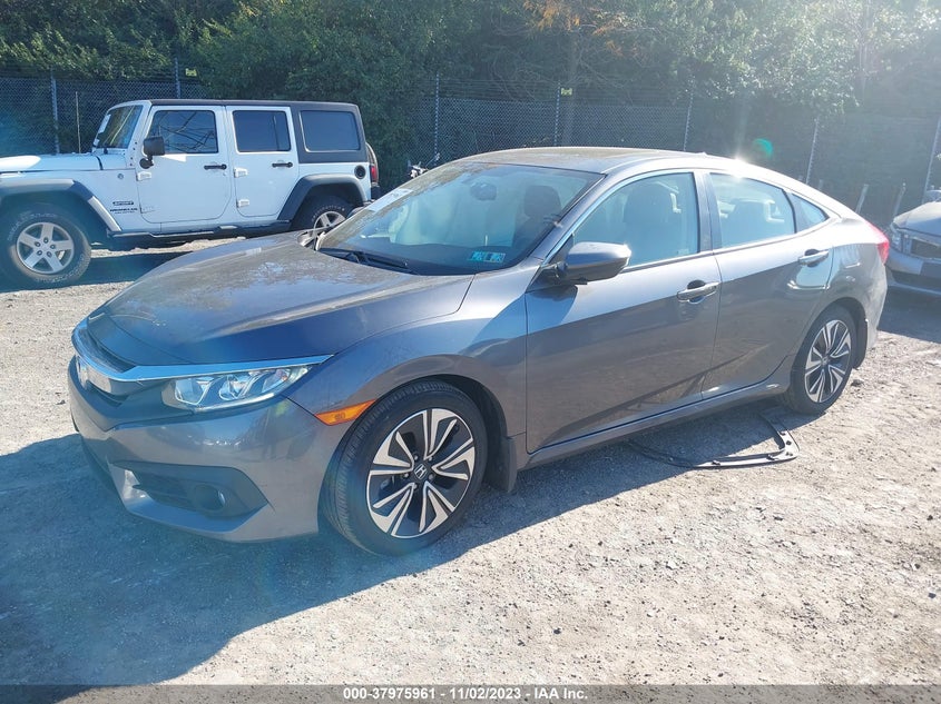VIN JHMFC1F78JX008494 2018 HONDA CIVIC EX-L