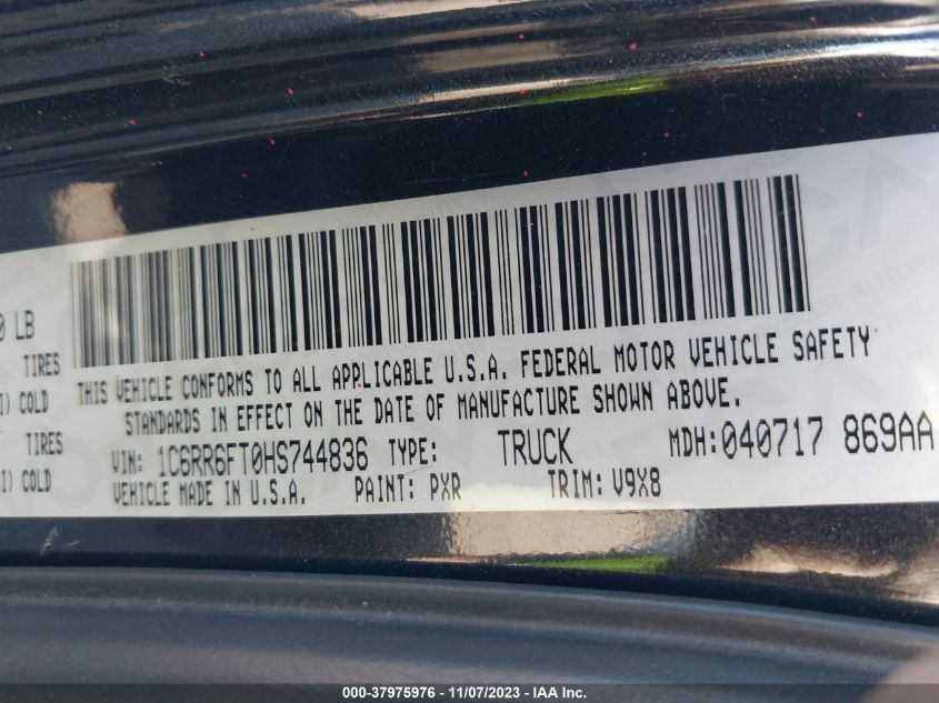 2017 RAM 1500 ST - 1C6RR6FT0HS744836