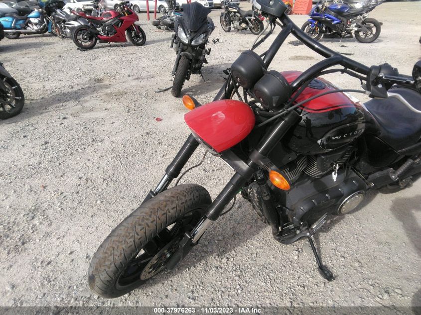 2016 VICTORY MOTORCYCLES HAMMER S 5VPHS36N0G3054748