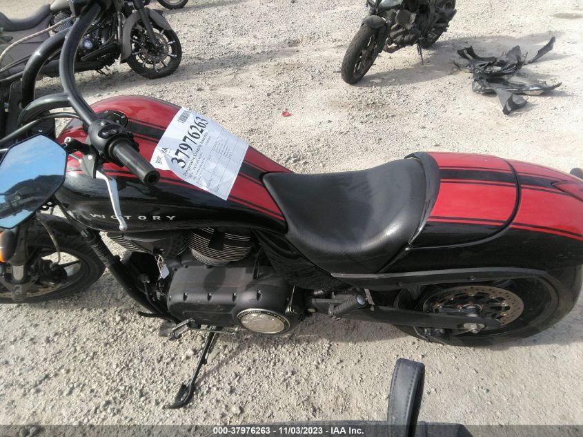 2016 VICTORY MOTORCYCLES HAMMER S 5VPHS36N0G3054748