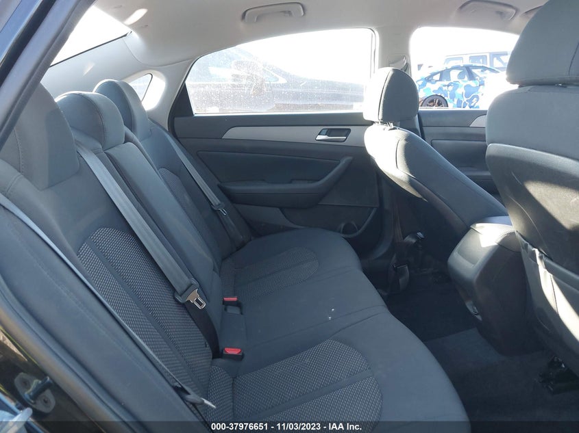 VIN 5NPE34AF2JH611983 2018 HYUNDAI SONATA SEL