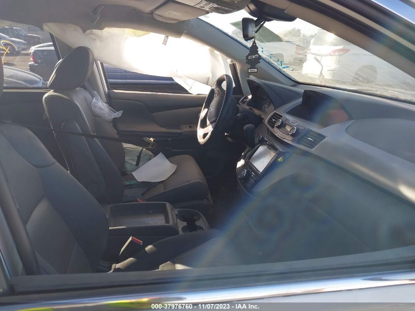 VIN 5FNRL5H68HB010812 2017 HONDA ODYSSEY EX-L