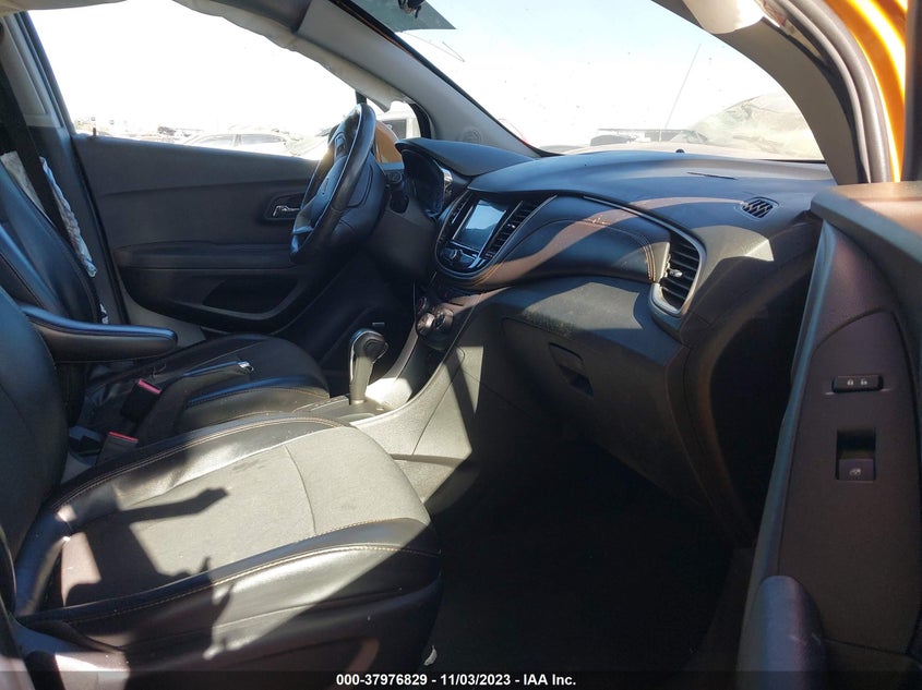 VIN 3GNCJLSB1HL152157 2017 CHEVROLET TRAX 1LT