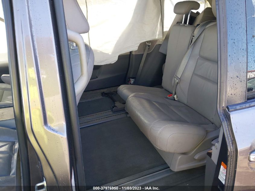 2015 TOYOTA SIENNA XLE 8 PASSENGER - 5TDYK3DC6FS598894
