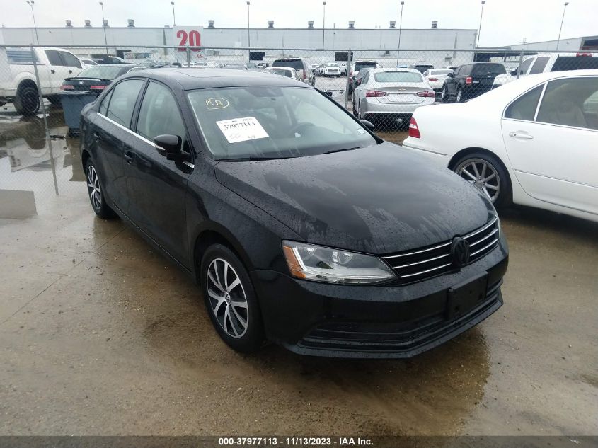 2017 VOLKSWAGEN JETTA 1.4T SE - 3VWDB7AJ7HM325228