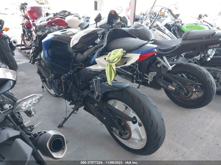 2020 SUZUKI GSX-R600 JS1GN7FA7L7100708