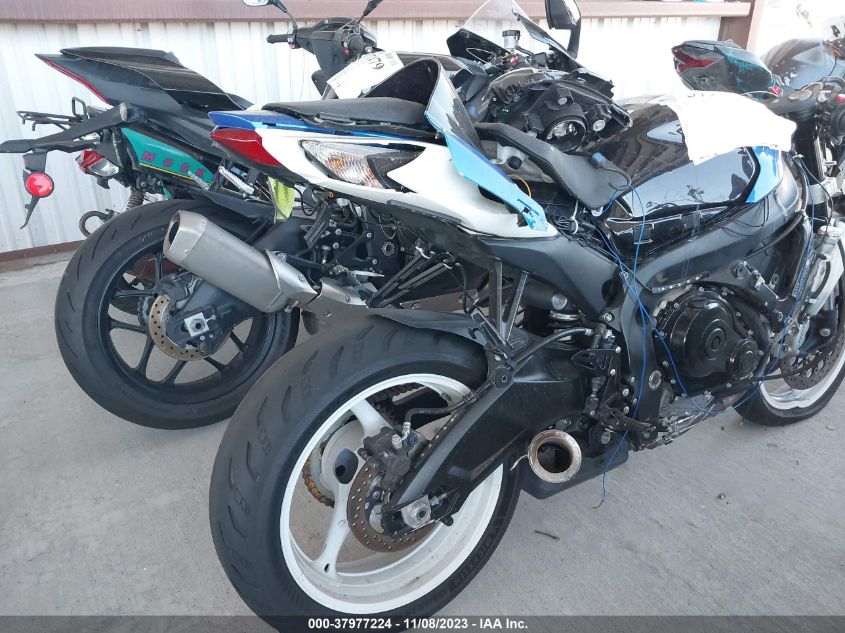 2020 SUZUKI GSX-R600 JS1GN7FA7L7100708