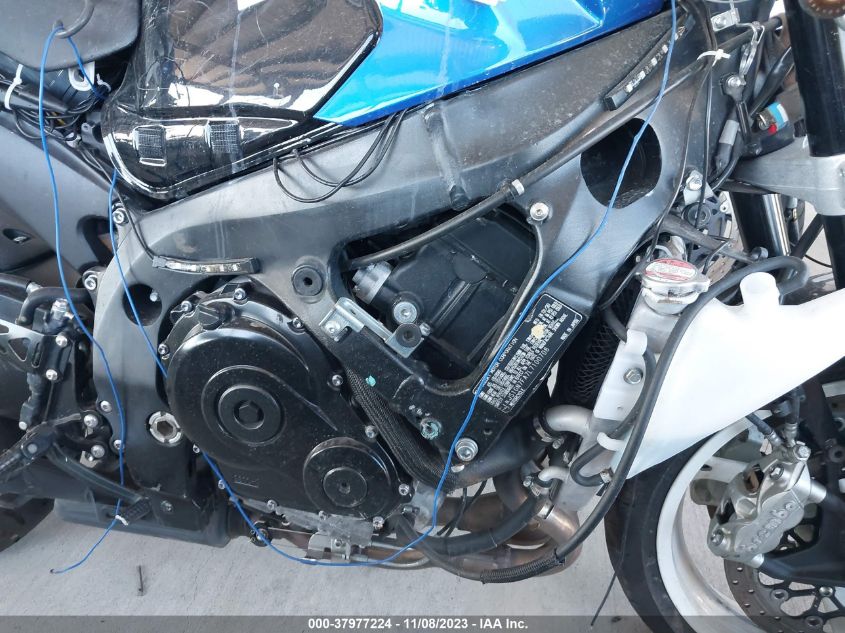 2020 SUZUKI GSX-R600 JS1GN7FA7L7100708