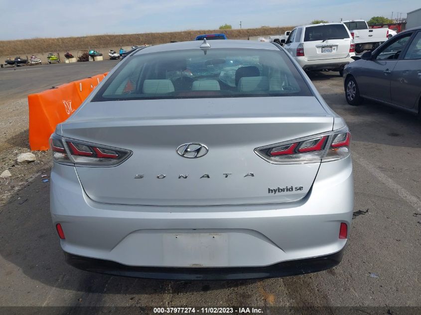 2019 HYUNDAI SONATA HYBRID SE - KMHE24L35KA093569