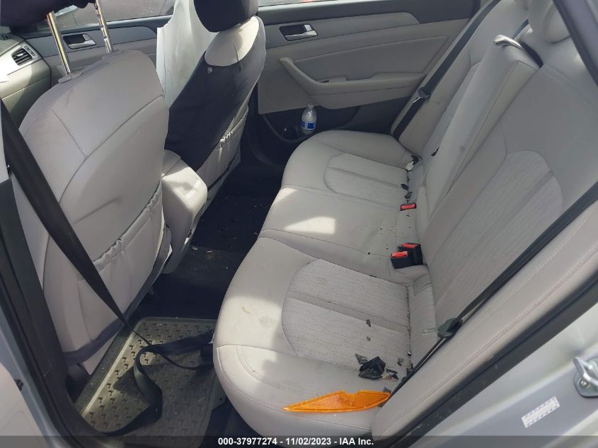 2019 HYUNDAI SONATA HYBRID SE - KMHE24L35KA093569