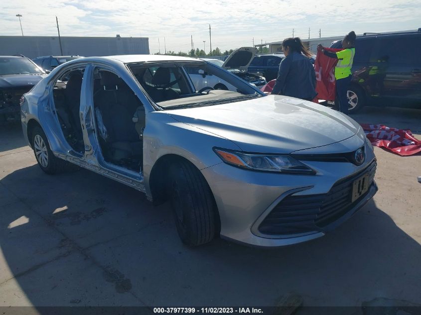 2022 TOYOTA CAMRY LE - 4T1C31AK1NU576797