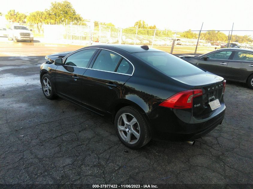 2013 VOLVO S60 T5/T5 PLATINUM - YV1612FS6D2223191