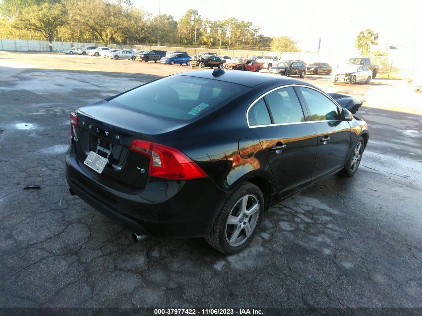2013 VOLVO S60 T5/T5 PLATINUM - YV1612FS6D2223191