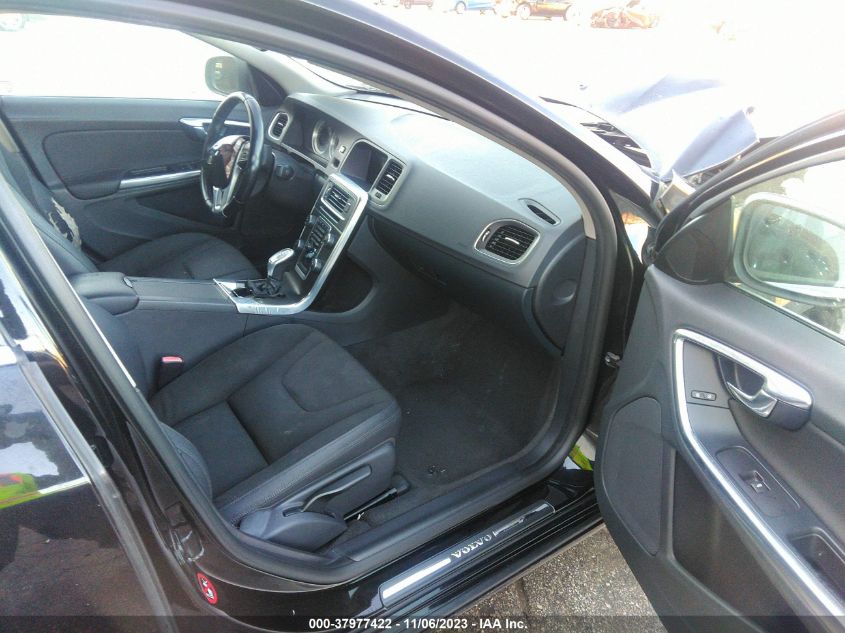 2013 VOLVO S60 T5/T5 PLATINUM - YV1612FS6D2223191