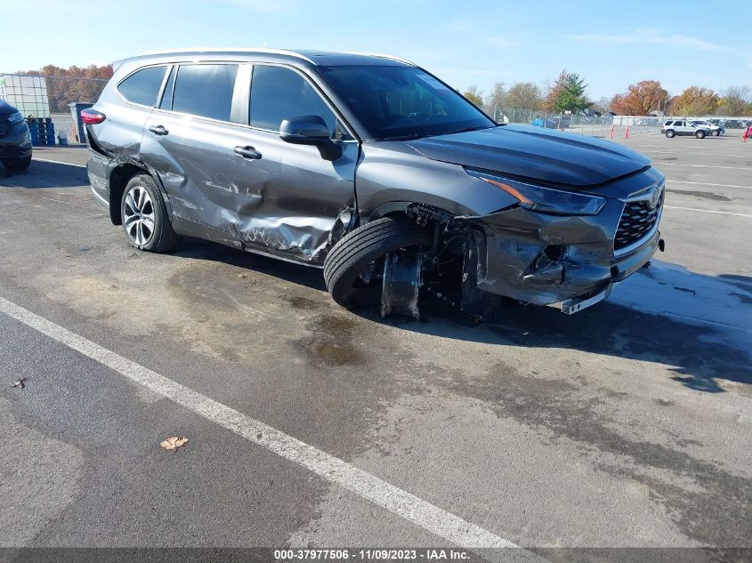 2023 TOYOTA HIGHLANDER HYBRID XLE - 5TDKBRCH0PS587087