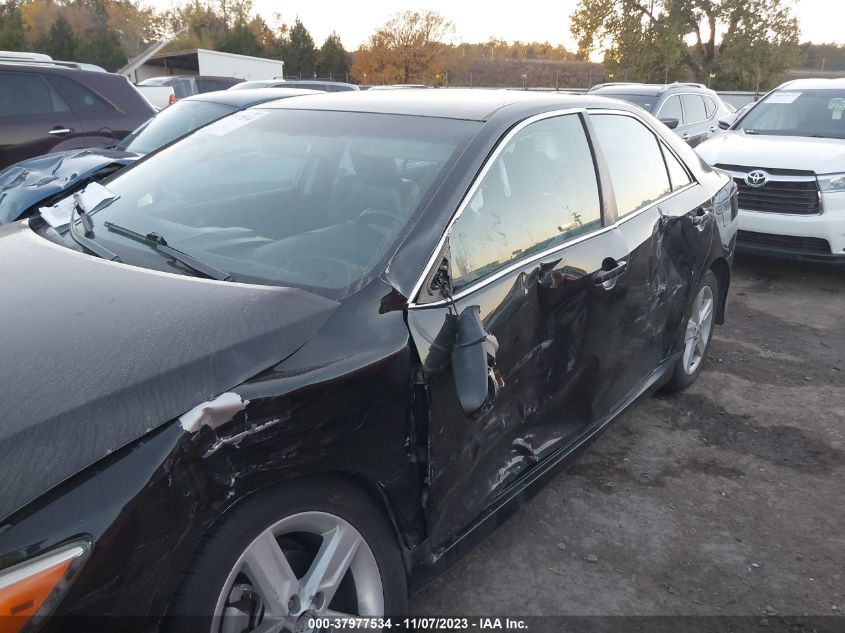 2014 TOYOTA CAMRY SE - 4T1BF1FK1EU415653