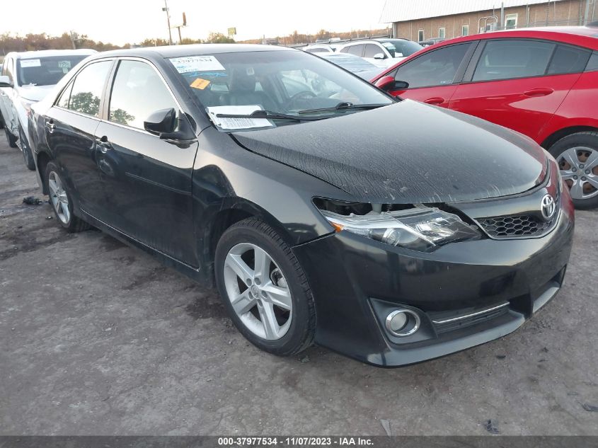 2014 TOYOTA CAMRY SE - 4T1BF1FK1EU415653