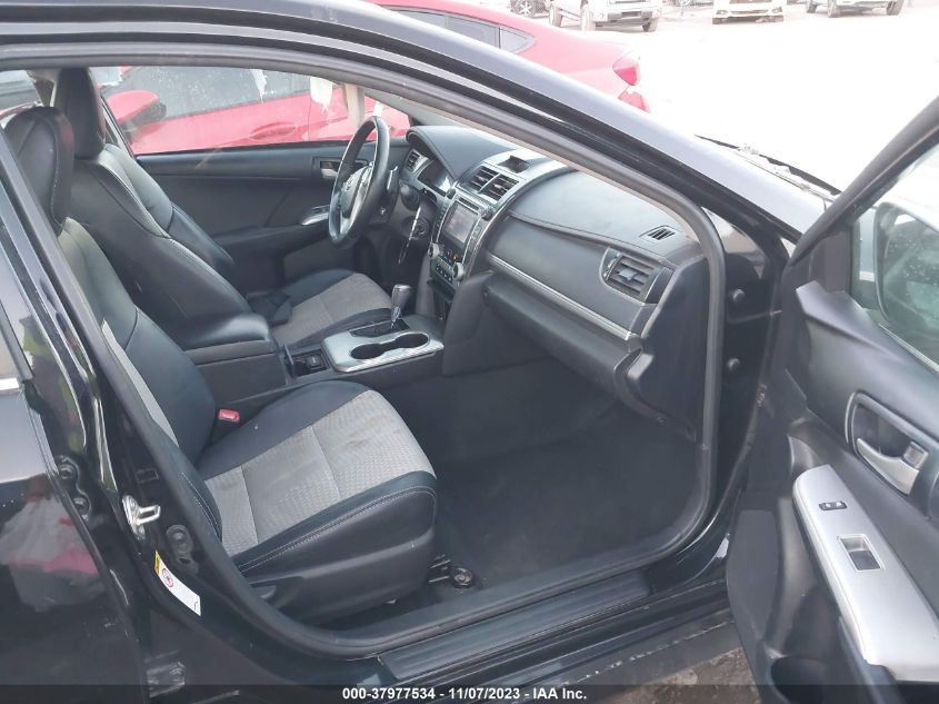 2014 TOYOTA CAMRY SE - 4T1BF1FK1EU415653