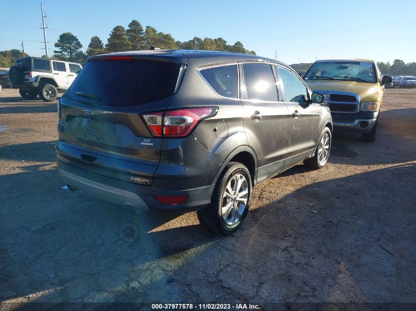 2017 FORD ESCAPE SE - 1FMCU0GD0HUB88884