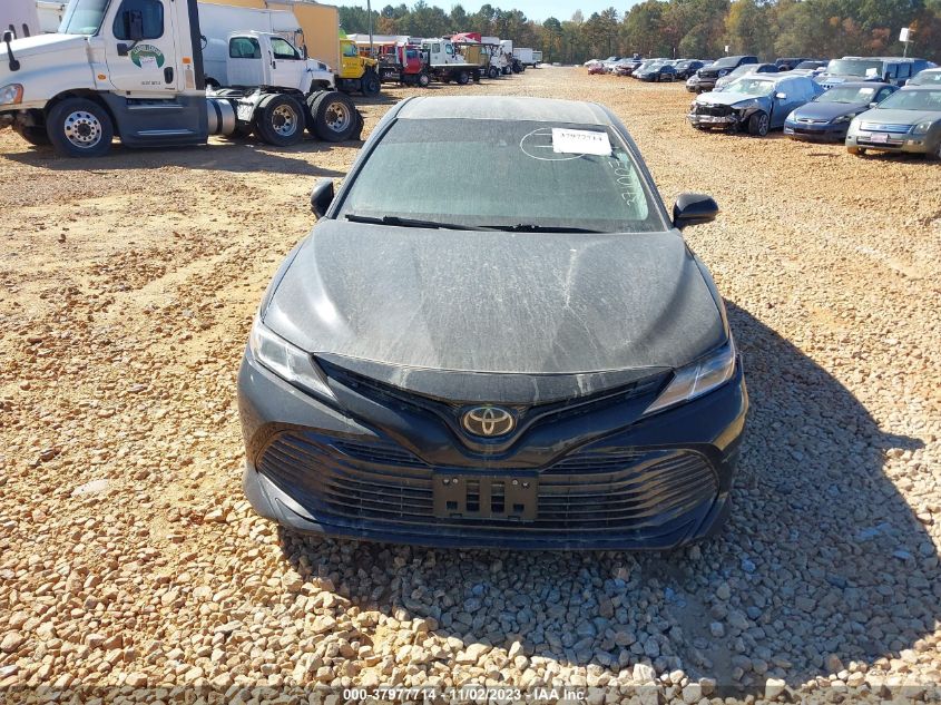 2018 TOYOTA CAMRY LE - 4T1B11HK5JU095730