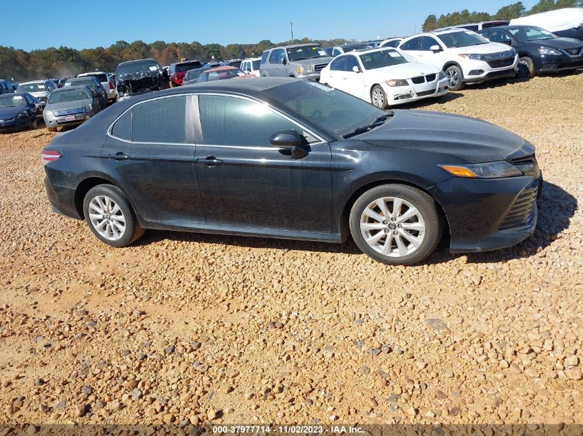 2018 TOYOTA CAMRY LE - 4T1B11HK5JU095730