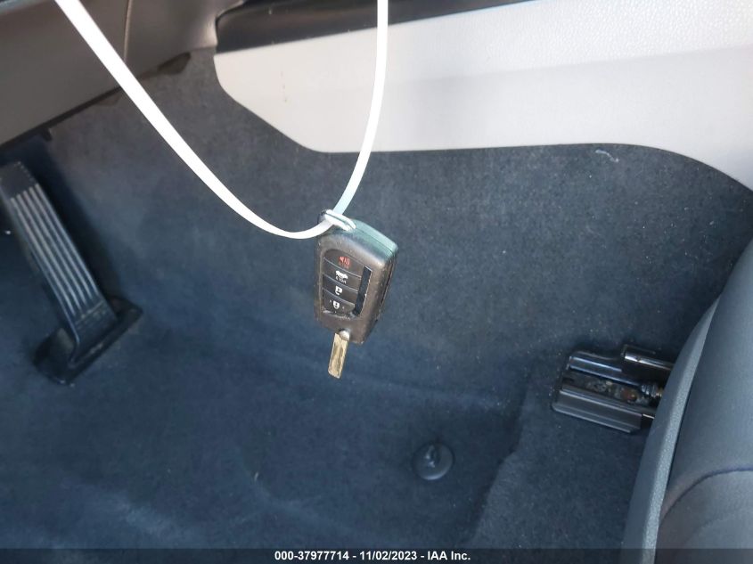 2018 TOYOTA CAMRY LE - 4T1B11HK5JU095730