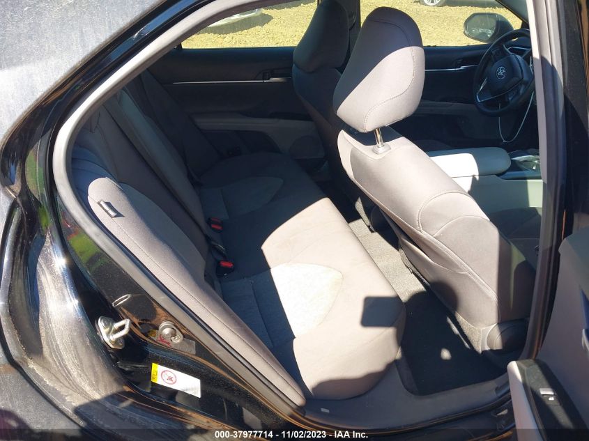2018 TOYOTA CAMRY LE - 4T1B11HK5JU095730