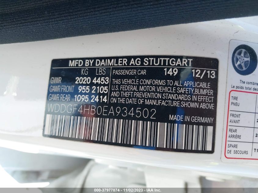 2014 MERCEDES-BENZ C 250 LUXURY/SPORT - WDDGF4HB0EA934502