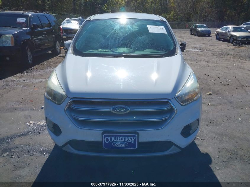 2017 FORD ESCAPE SE - 1FMCU0GDXHUA75671