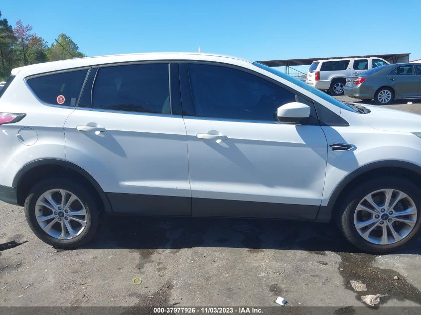 2017 FORD ESCAPE SE - 1FMCU0GDXHUA75671