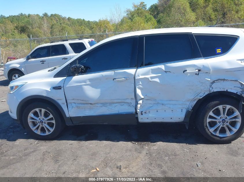 2017 FORD ESCAPE SE - 1FMCU0GDXHUA75671