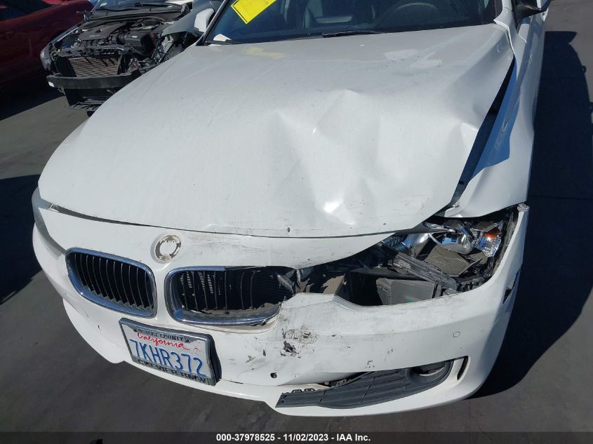2015 BMW 3 SERIES 320I - WBA3B1G58FNT03454