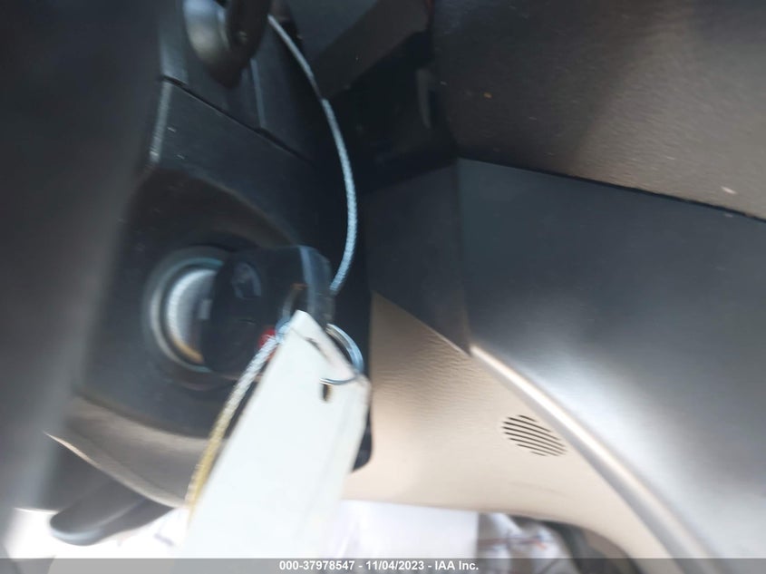 VIN 1FMCU0GD6HUB90445 2017 FORD ESCAPE SE