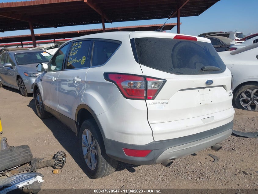 VIN 1FMCU0GD6HUB90445 2017 FORD ESCAPE SE