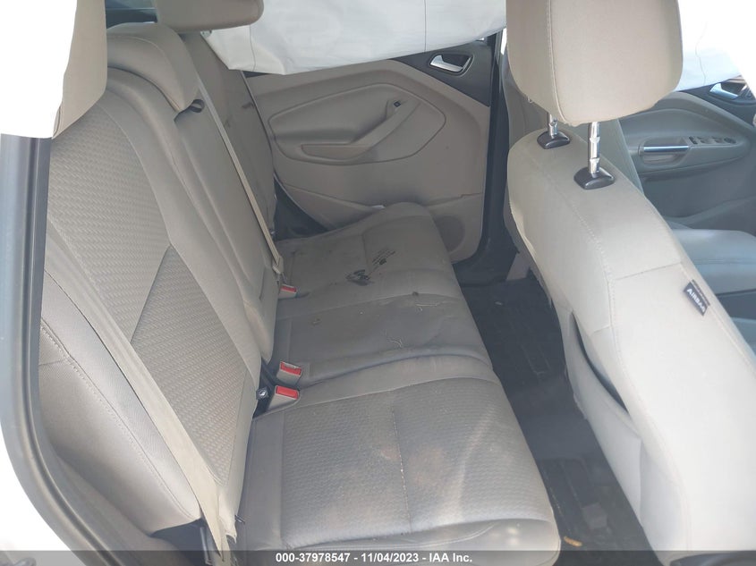 VIN 1FMCU0GD6HUB90445 2017 FORD ESCAPE SE