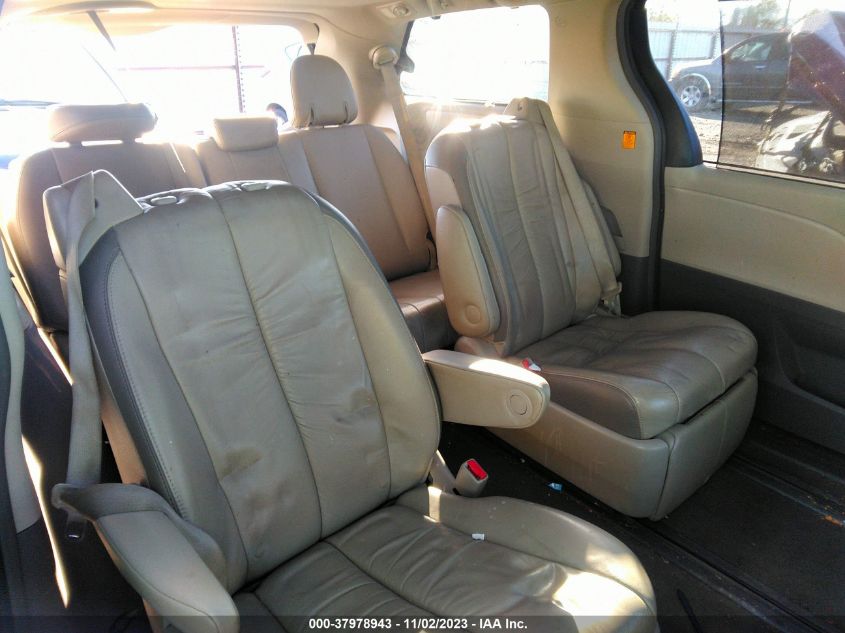 5TDYK3DC5CS206452 2012 TOYOTA SIENNA, photo no. 8