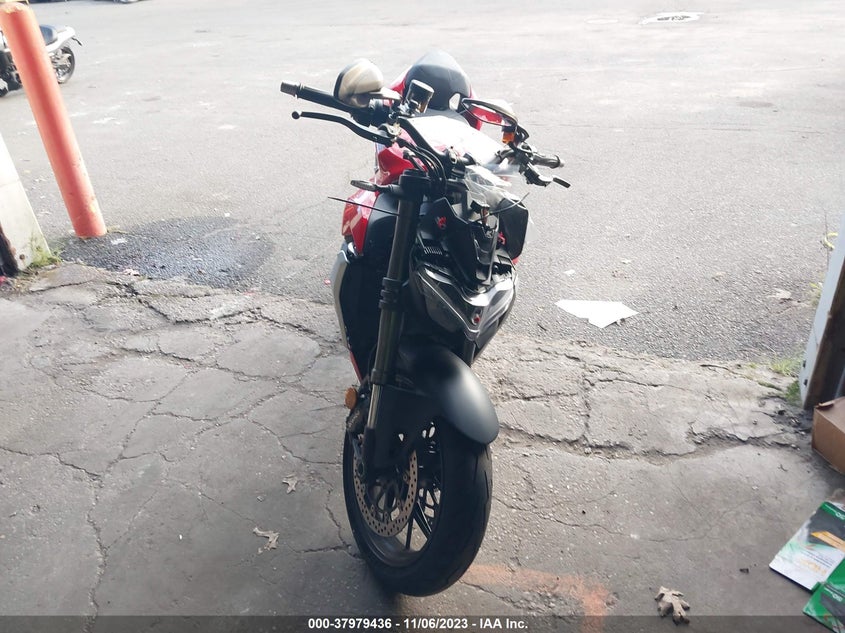VIN ZDMFAKYW8PB005378 2023 DUCATI STREETFIGHTER V2