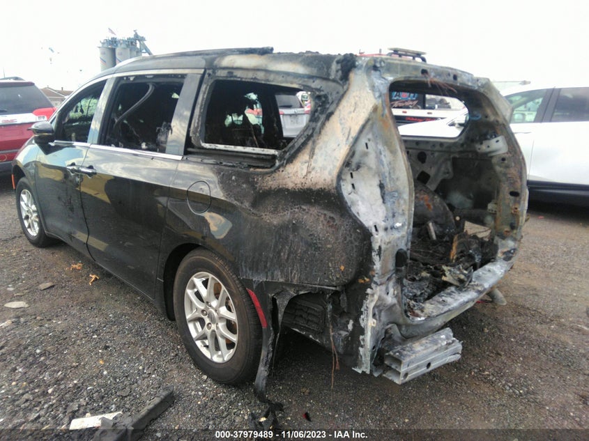 VIN 2C4RC1BG9MR556964 2021 CHRYSLER PACIFICA TOURING L