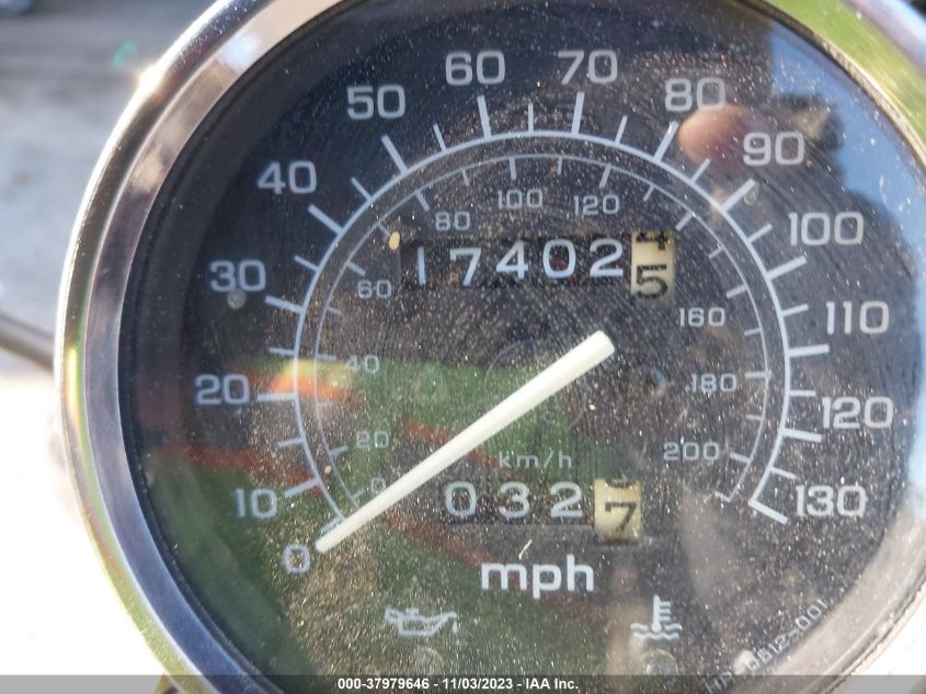 2001 HONDA VT1100 C 1HFSC180X1A502400