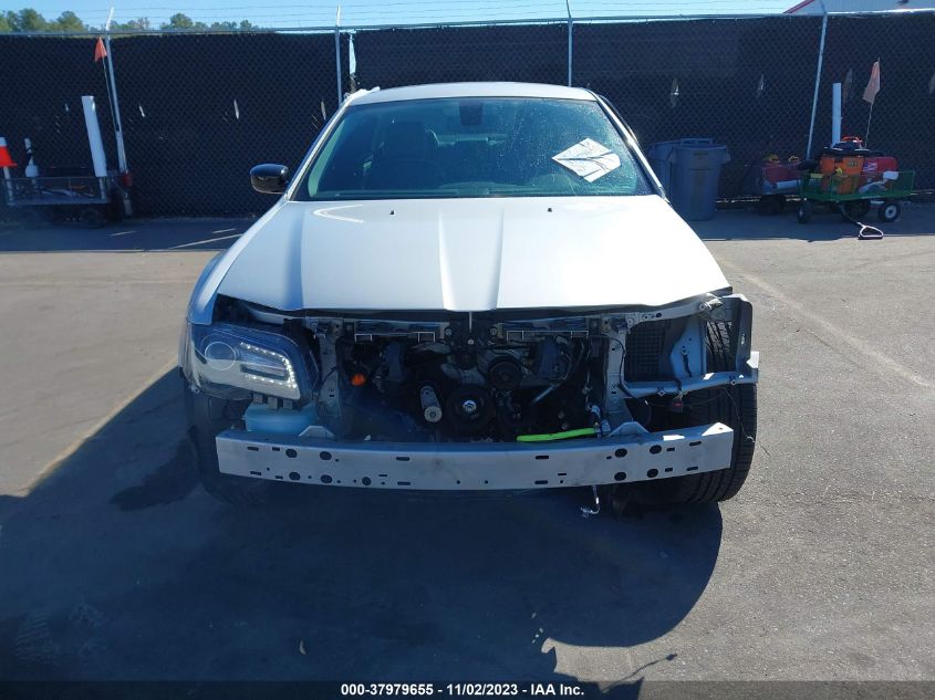 2019 CHRYSLER 300 TOURING - 2C3CCAAG1KH580500