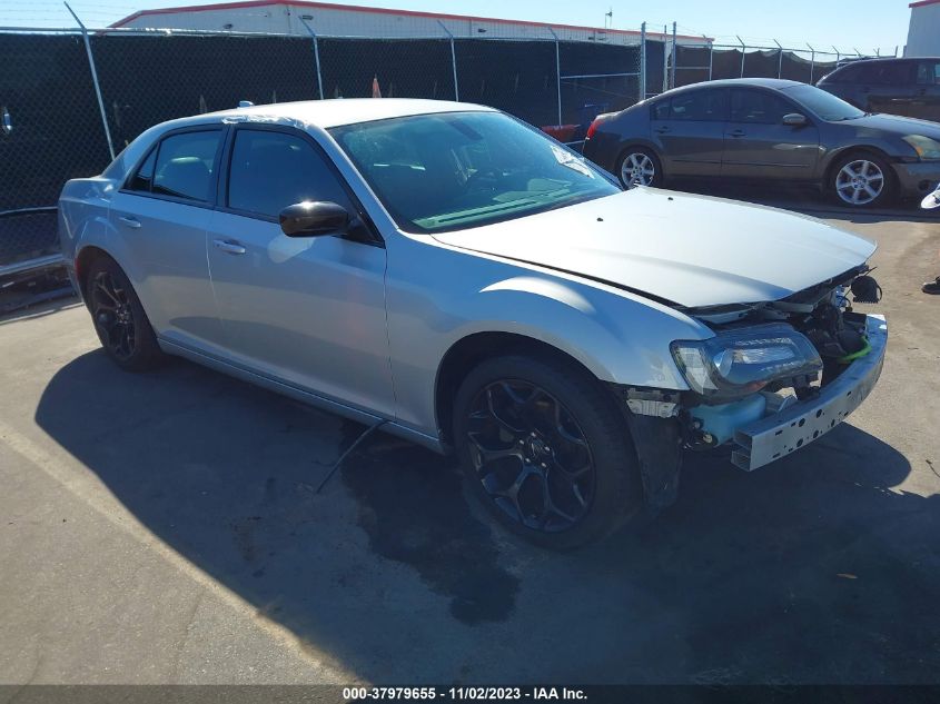 2019 CHRYSLER 300 TOURING - 2C3CCAAG1KH580500