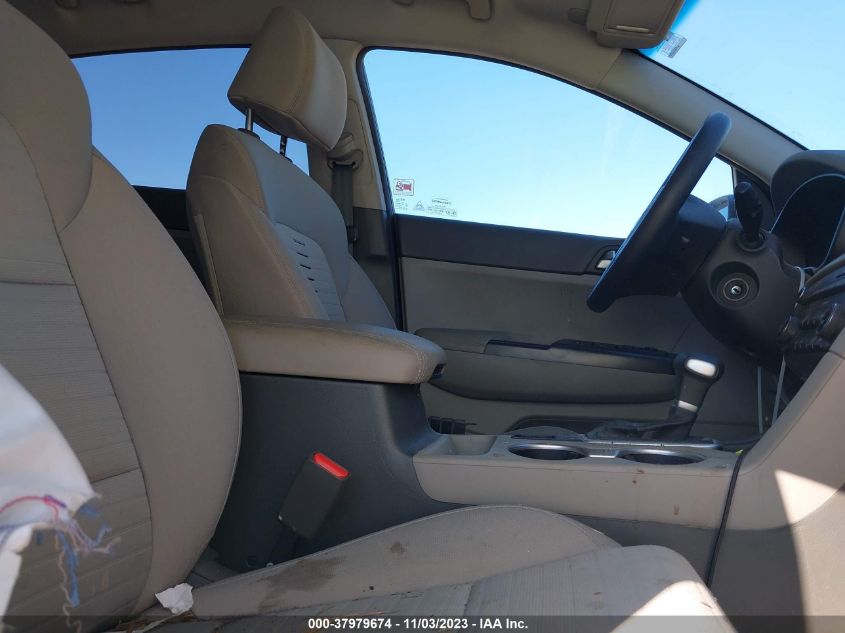 VIN KNDPM3AC3K7495379 2019 KIA SPORTAGE LX