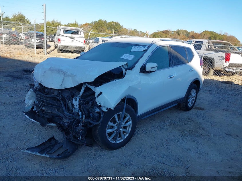 VIN KNMAT2MT5JP526046 2018 NISSAN ROGUE S/SV