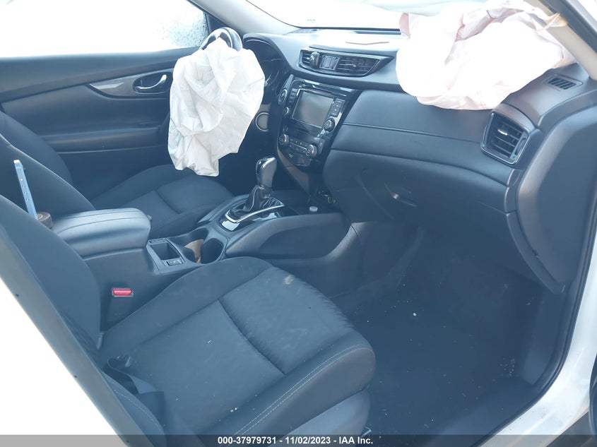 VIN KNMAT2MT5JP526046 2018 NISSAN ROGUE S/SV