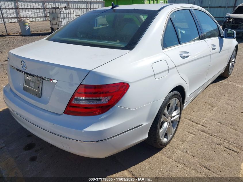 2013 MERCEDES-BENZ C 250 SPORT/LUXURY WDDGF4HB3DR301170