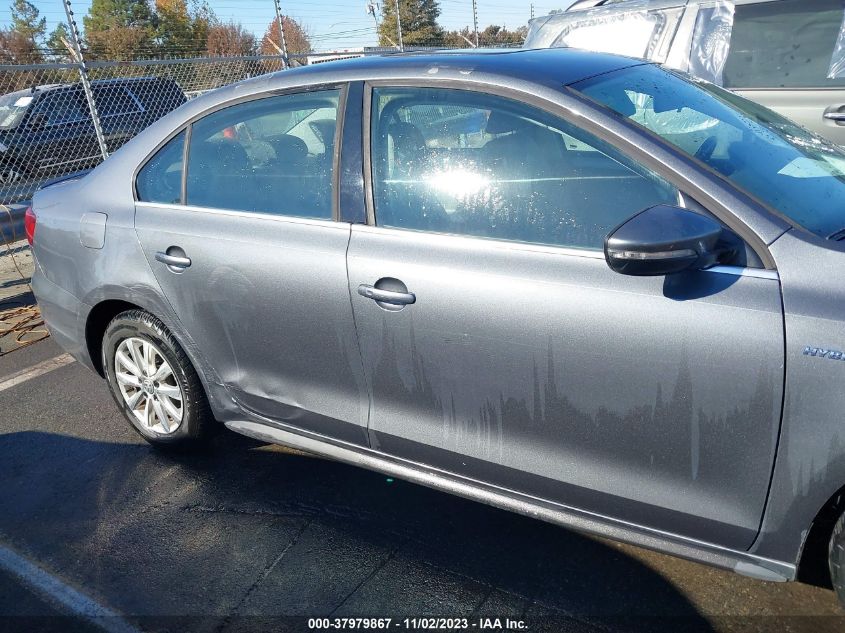 2013 VOLKSWAGEN JETTA HYBRID SE 3VW637AJ2DM295927