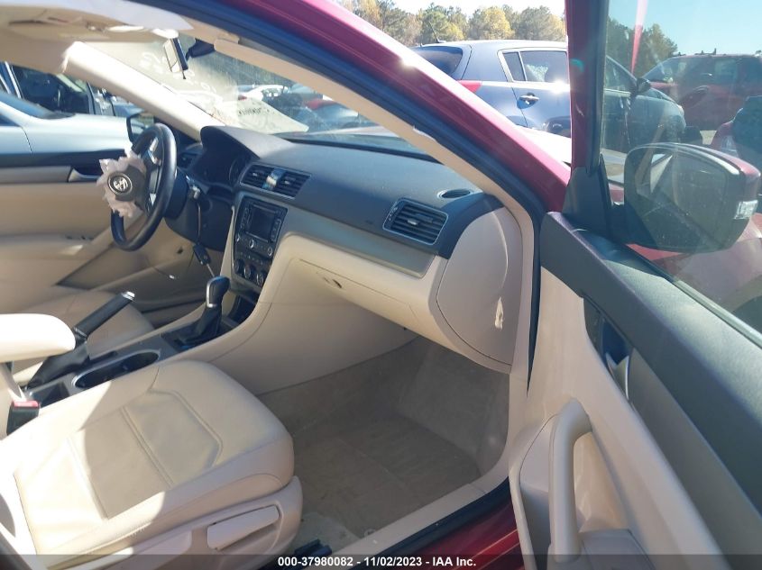 2015 VOLKSWAGEN PASSAT 2.0L TDI SE - 1VWBV7A30FC026601